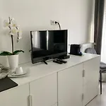 Executive Double With En-suite In Rue Trevires R3 ゲストハウス 3*