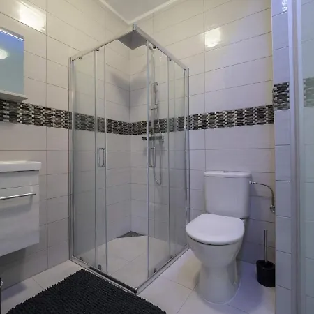 Executive Double With En-suite In Rue Trevires R3 Πανσιόν Λουξεμβούργο